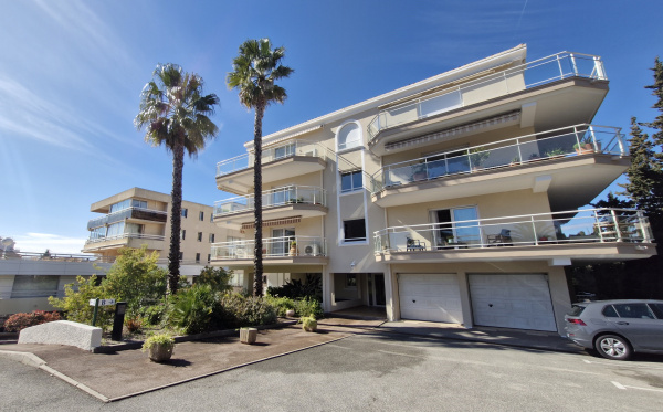 Offres de location Appartement Saint-Raphaël 83700