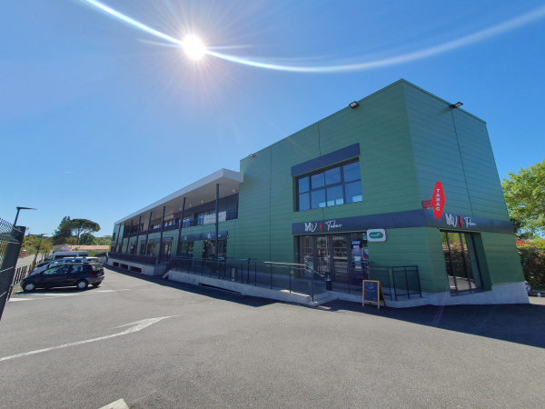 Location Immobilier Professionnel Local commercial Vidauban 83550